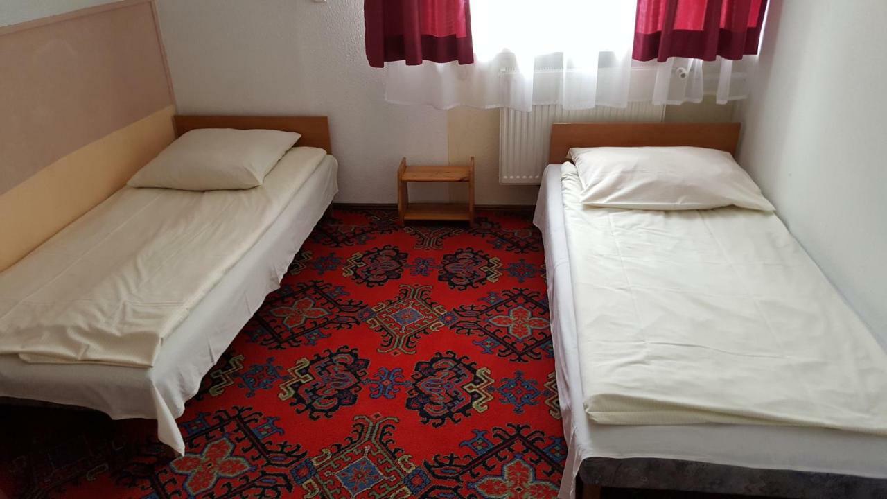 Willa Urocza Hotel คาร์ปัตซ์ ภายนอก รูปภาพ