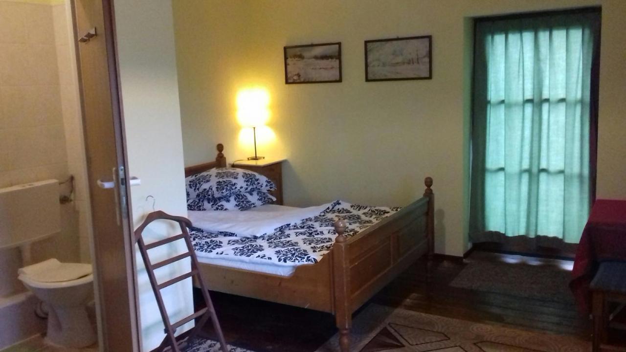 Willa Urocza Hotel คาร์ปัตซ์ ภายนอก รูปภาพ
